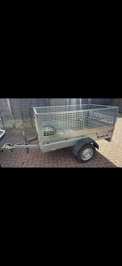 7 -4 Cage trailer swap