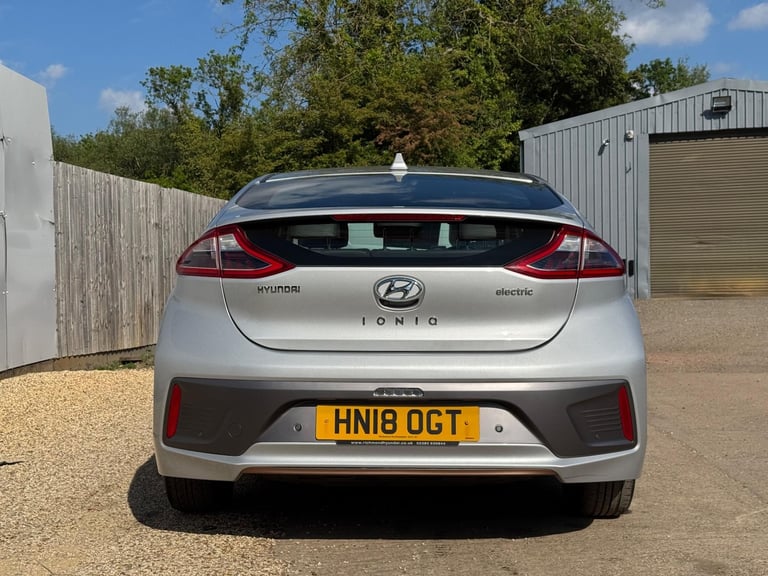 2018 Hyundai IONIQ 28kWh Premium SE Hatchback 5dr Electric Auto (120 ps) HATCHBACK Electric Autom...