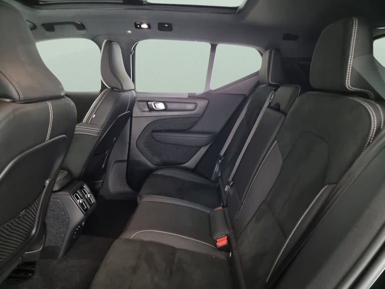 2022 Volvo XC40 2.0 B4 MHEV Ultimate SUV 5dr Petrol Hybrid DCT Auto Euro 6 (s/s) (197 ps) - Suv H...