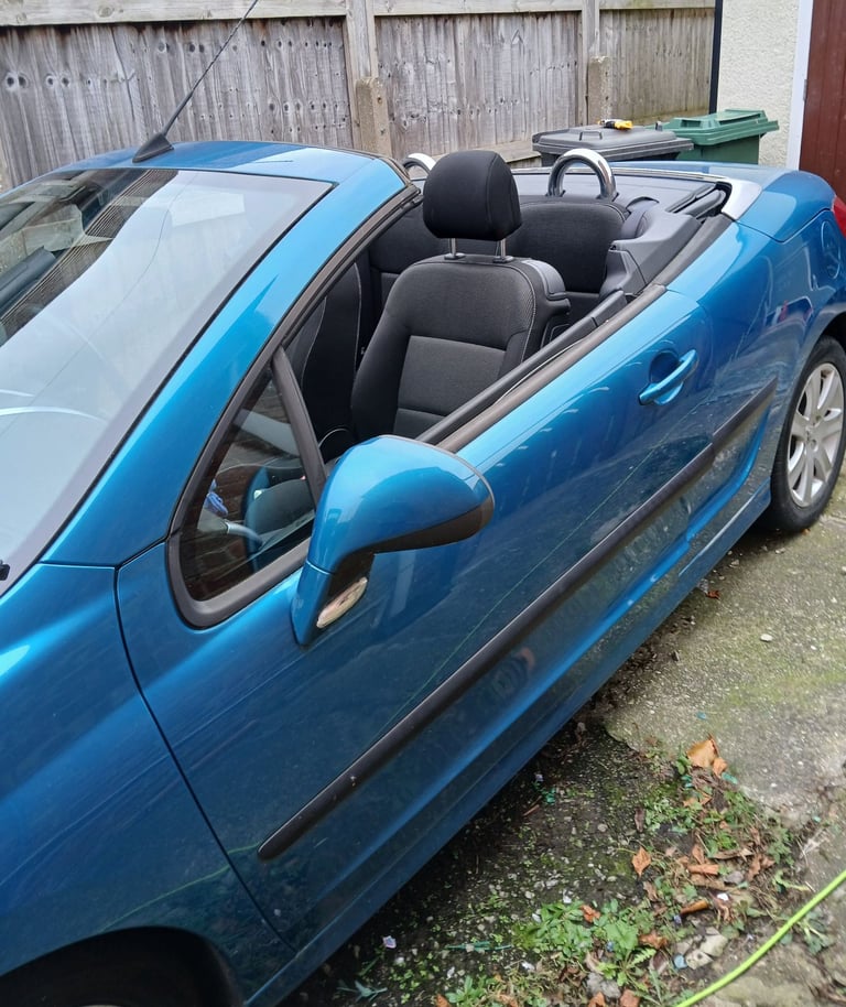 Peugeot, 207, Convertible, 2008, Manual, 1560 (cc), 2 doors