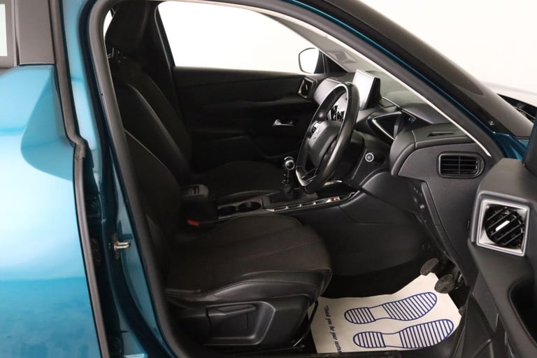 2022 DS Automobiles DS 3 Crossback 1.2 PureTech Bastille Crossback Euro 6 (s/s) 5dr HATCHBACK Pet...