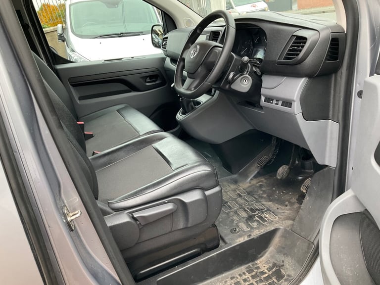 2022 Vauxhall Vivaro 2700 DYNAMIC L1 1.5D 120 BHP PANEL VAN EURO 6 PANEL VAN Diesel Manual