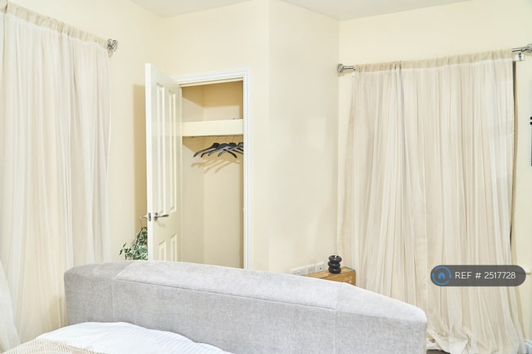 1 bedroom in Beechwood Road, Camphill Nuneaton, CV10 (#2517728)