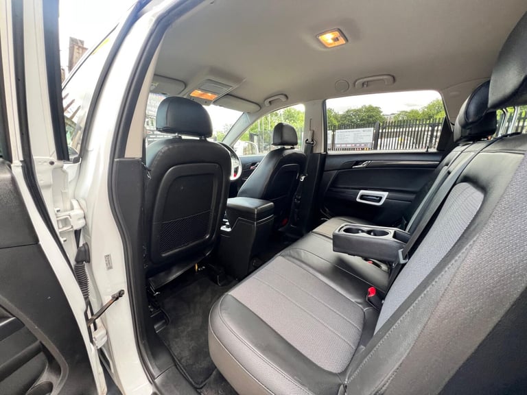 2013 Vauxhall Antara 2.4 Exclusiv 2WD Euro 5 5dr HATCHBACK Petrol Manual