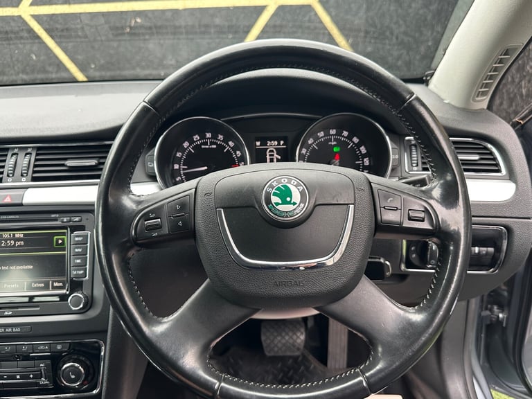 2012 Skoda Superb 2.0 TDI CR 170 Elegance 5dr DSG HATCHBACK Diesel Automatic