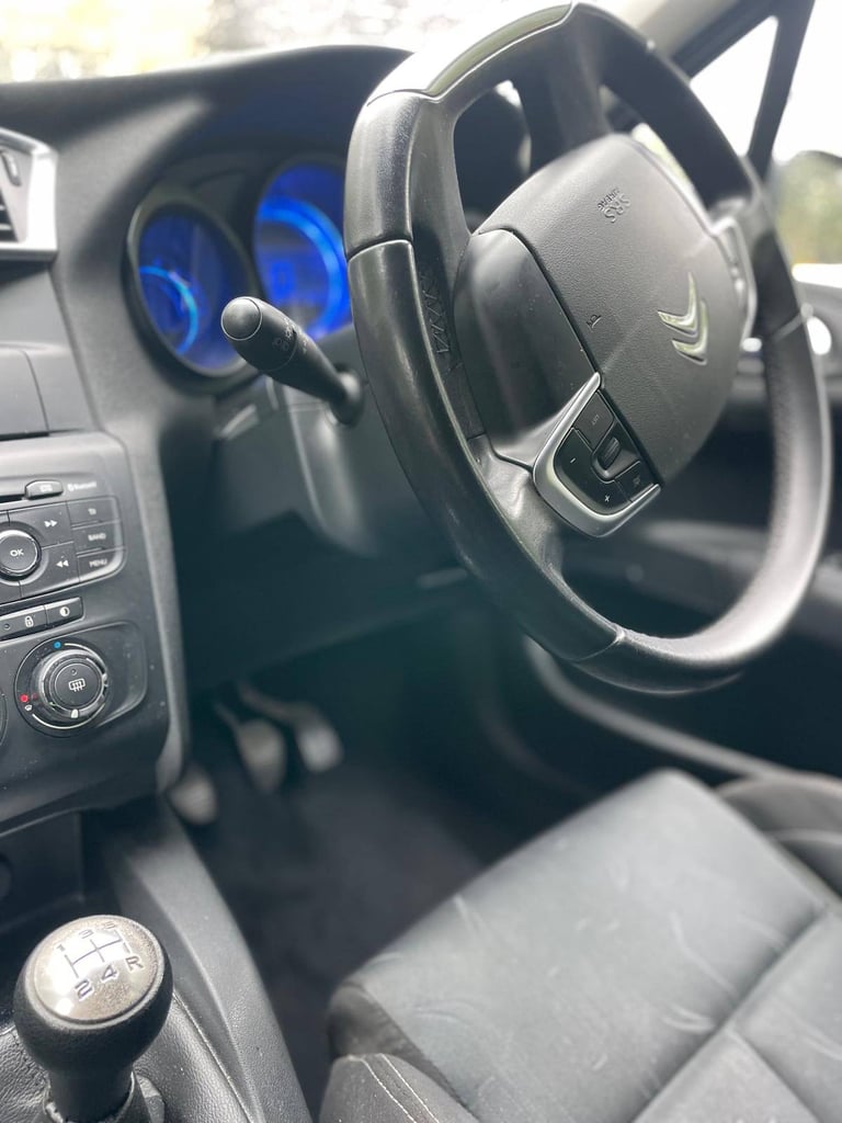 Citroen, C4, Hatchback, 2013, Manual, 1560 (cc), 5 doors