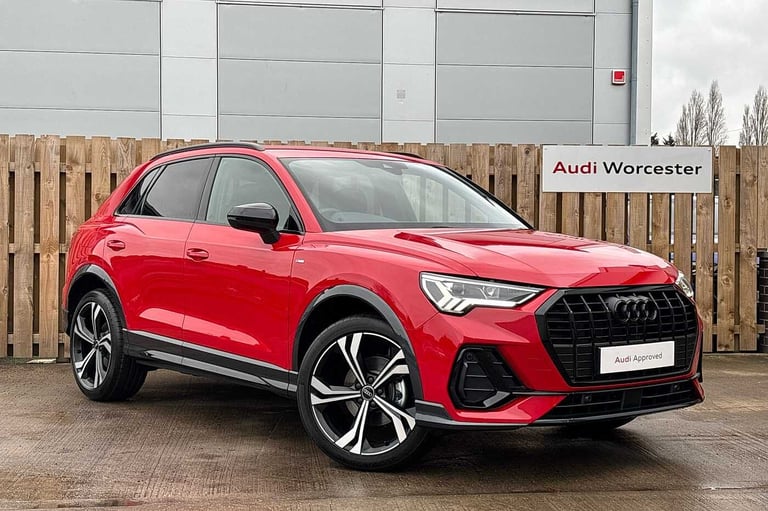 image for 2025 Audi Q3 35 TFSI Black Edition 5dr S Tronic (20in Alloy) SUV Petrol Automatic