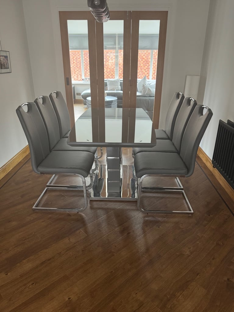 image for Grey gloss extending dining table and 6 chairs