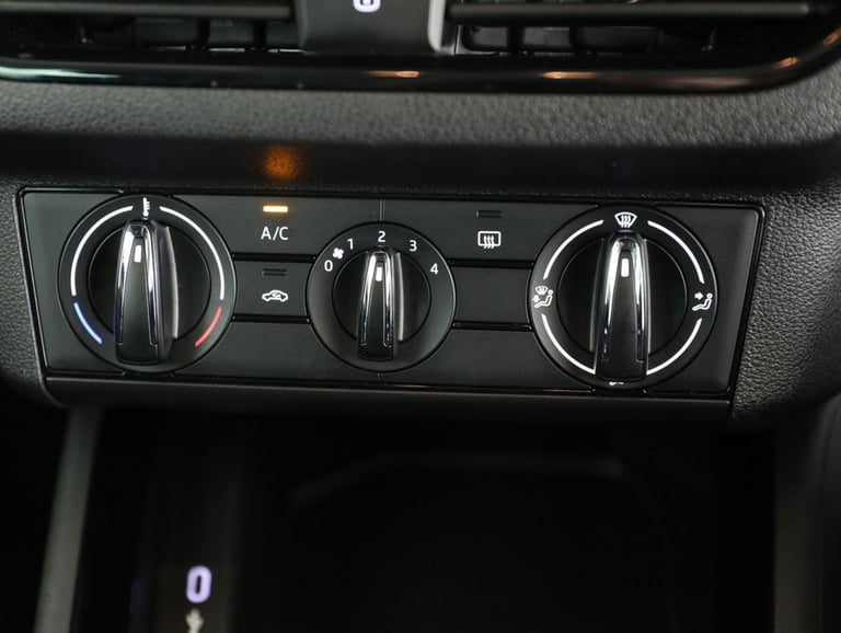 2022 Skoda Kamiq 1.5 TSI ACT SE Drive SUV 5dr Petrol DSG Euro 6 (s/s) (150 ps) HATCHBACK Petrol A...