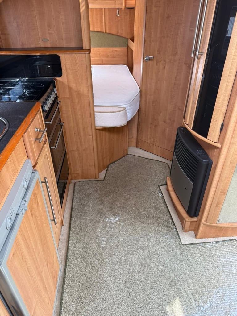 2009 - Auto Trail Cheyenne - 3 ltr -  44,000 miles - 4 berth / 2 belts 