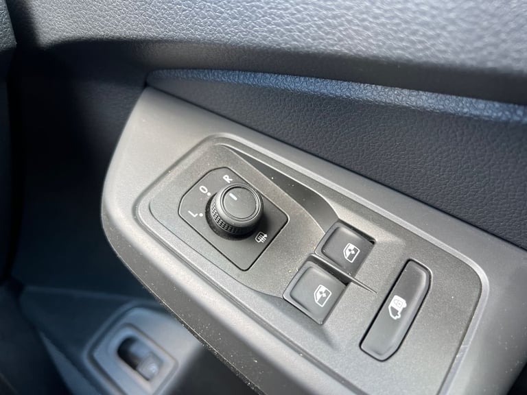 2025 Ford Transit Connect 250 LWB 1.5 Trend 150PS PHEV Auto Van Petrol Parallel PHEV Automatic