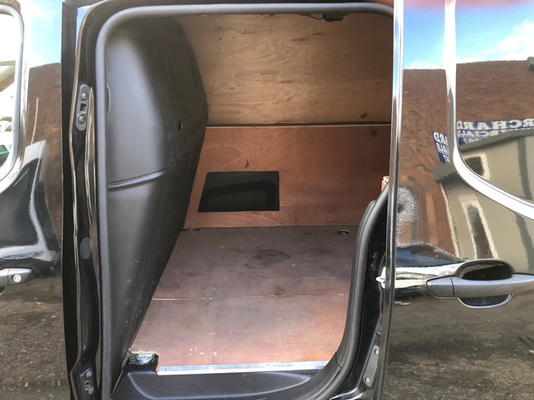 2022 72Reg Vauxhall Combo Dynamic 1.5 Turbo D Euro 6 Air Conditioning +VAT 