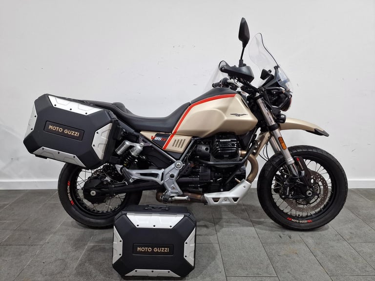 2020 Moto Guzzi V85 TT Travel Edition, Genuine Panniers Immaculate, Heated Grips