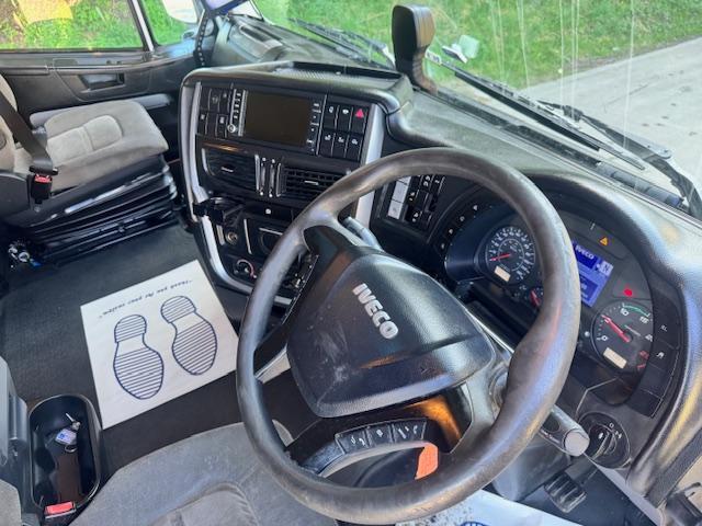 2017 Iveco Stralis 460 Euro 6 6x2 HI-WAY tractor unit air con 