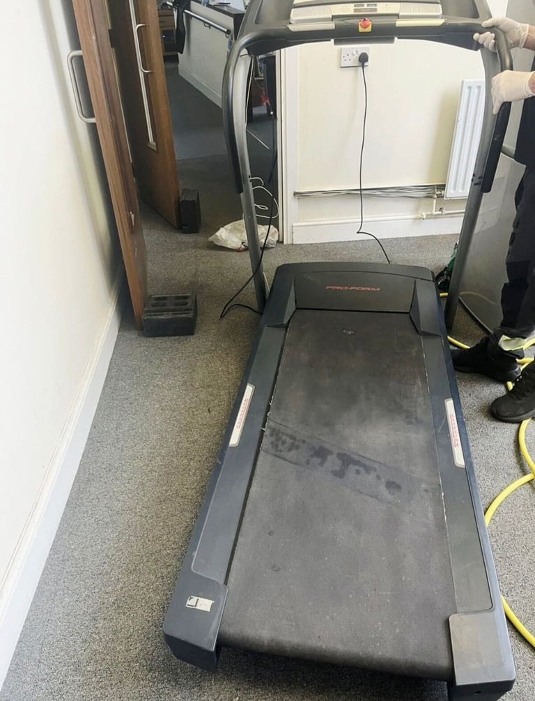ProForm 710 ZLT Treadmill [£80] (SAME DAY DELIVERY AVAILABLE)