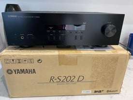 Yamaha RS 202D Bluetooth receiver amplifier 