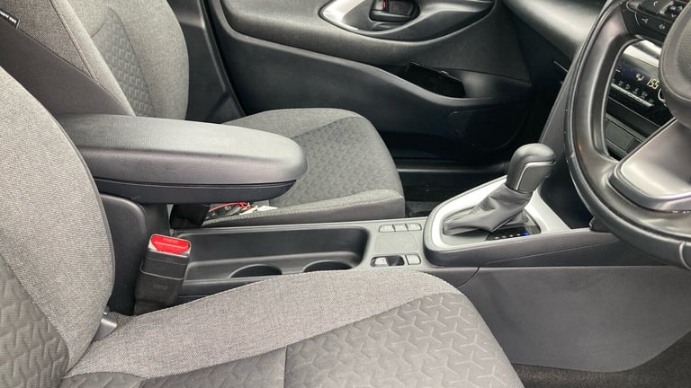 2021 Toyota Yaris Cross 1.5 Hybrid Design 5dr CVT Hybrid Estate Estate Hybrid Automatic