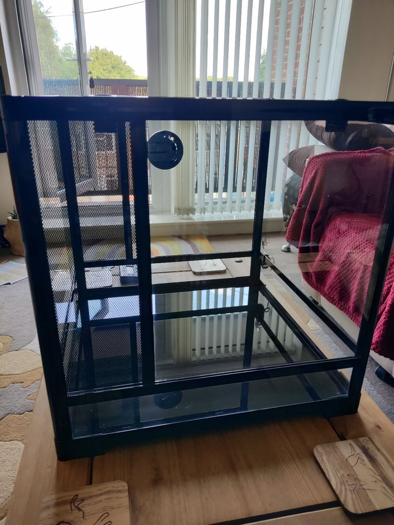 Swellreptiles pet container 45x45x45 cm