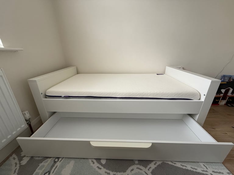Mamas & Papas Franklin furniture