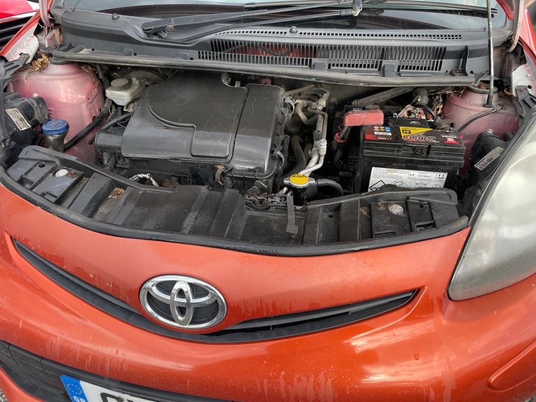 TOYOTA AYGO 1.0 VVT-I FIRE 12 REG ORANGE 5 DOOR MOT MARCH 30TH 2026 TAX £20 LOW INSURANCE 60+MPG