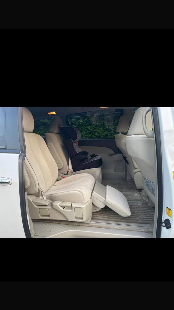 Toyota Estima in Aldershot GU12