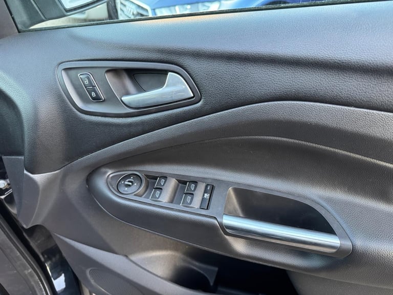 FORD KUGA 2.0 TDCi Titanium 2014