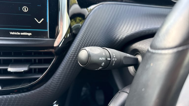 2019 Peugeot 208 1.2 PureTech Tech Edition Hatchback 5dr Petrol Manual Euro 6 (s/s) (82 ps) Hatch...
