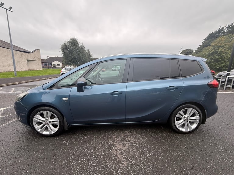 7-SEATER JUST SERVICED NEW CLUTCH AND FLYWHEEL GREAT FAMILY CAR
