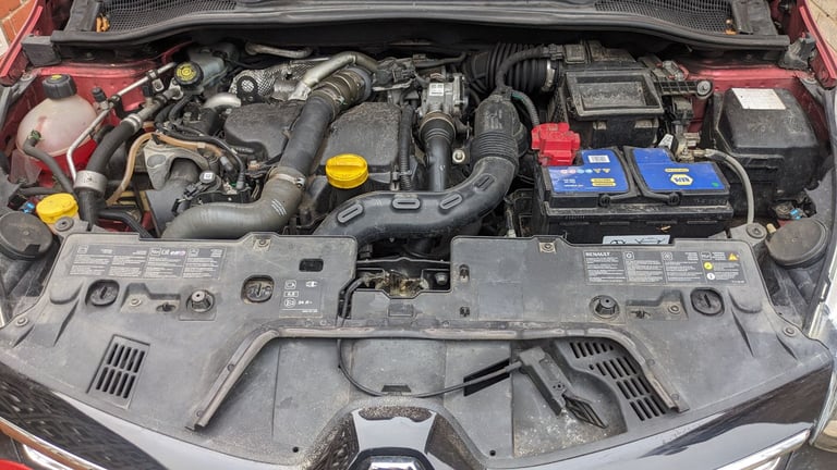 Renault, CLIO, Hatchback, 2015, Manual, 1461 (cc), 5 doors