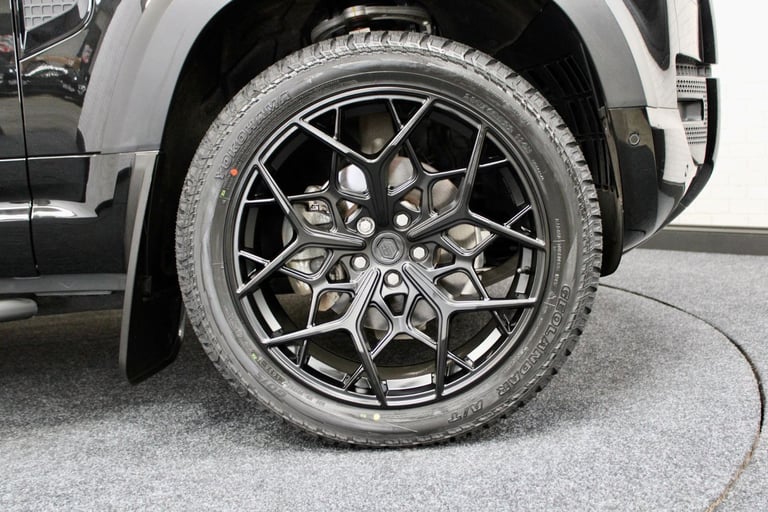 Genuine Urban UC5 Defender L663 22" Alloy Wheels Land Rover UC-5 Yokohama new