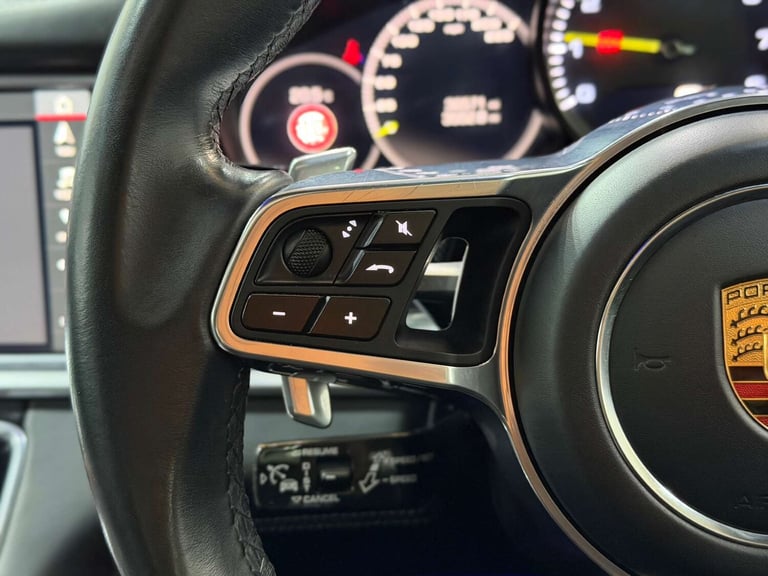 2017 Porsche Panamera 4.0 V8 E-Hybrid 14kWh Turbo S Saloon 5dr Petrol Plug-in Hybrid PDK 4WD Euro...