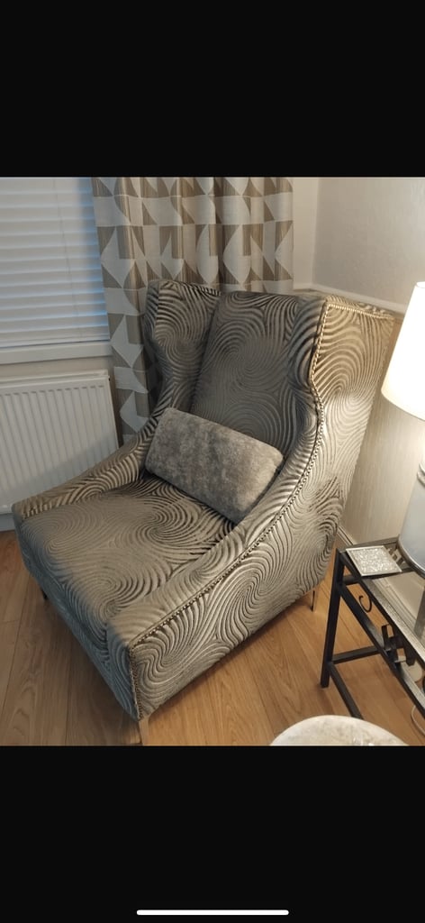 Large armchair 