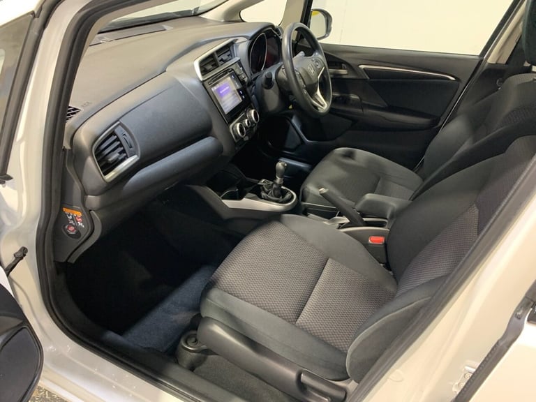 2018 18 HONDA JAZZ 1.3 I-VTEC SE NAVI HATCHBACK 5DR PETROL MANUAL EURO 6 (S/S) (