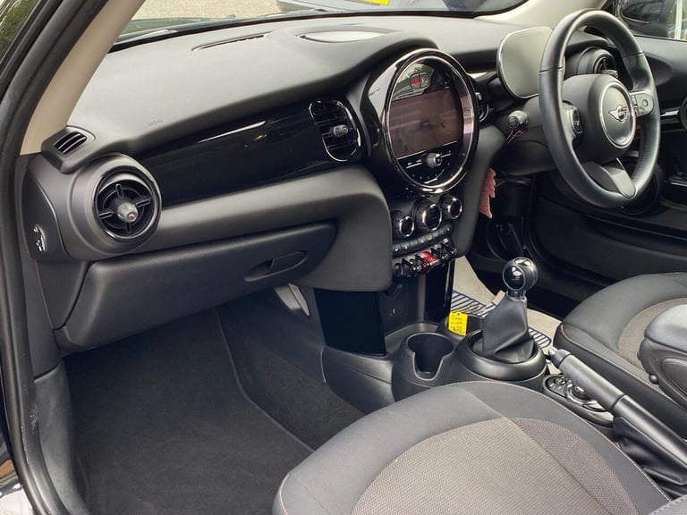 2023 MINI Hatch 1.5 Cooper Classic Hatchback 3dr Petrol Manual Euro 6 (s/s) (136 ps) Hatchback Pe...