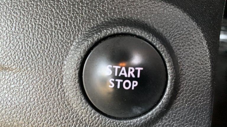 2018 Renault Captur 0.9 TCe ENERGY Iconic SUV 5dr Petrol Manual Euro 6 (s/s) (90 ps) SUV Petrol M...