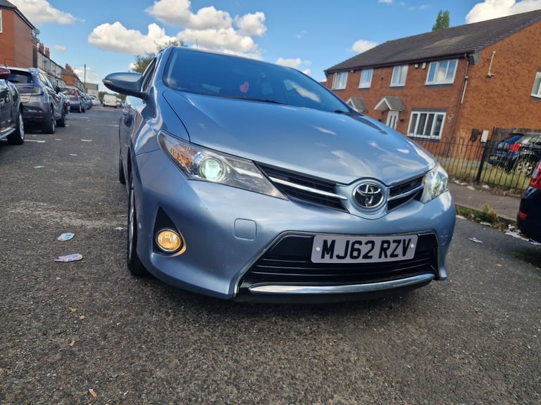 BARGAIN, Toyota, AURIS, Hatchback, 2013, Manual, 1598 (cc), 5 doors