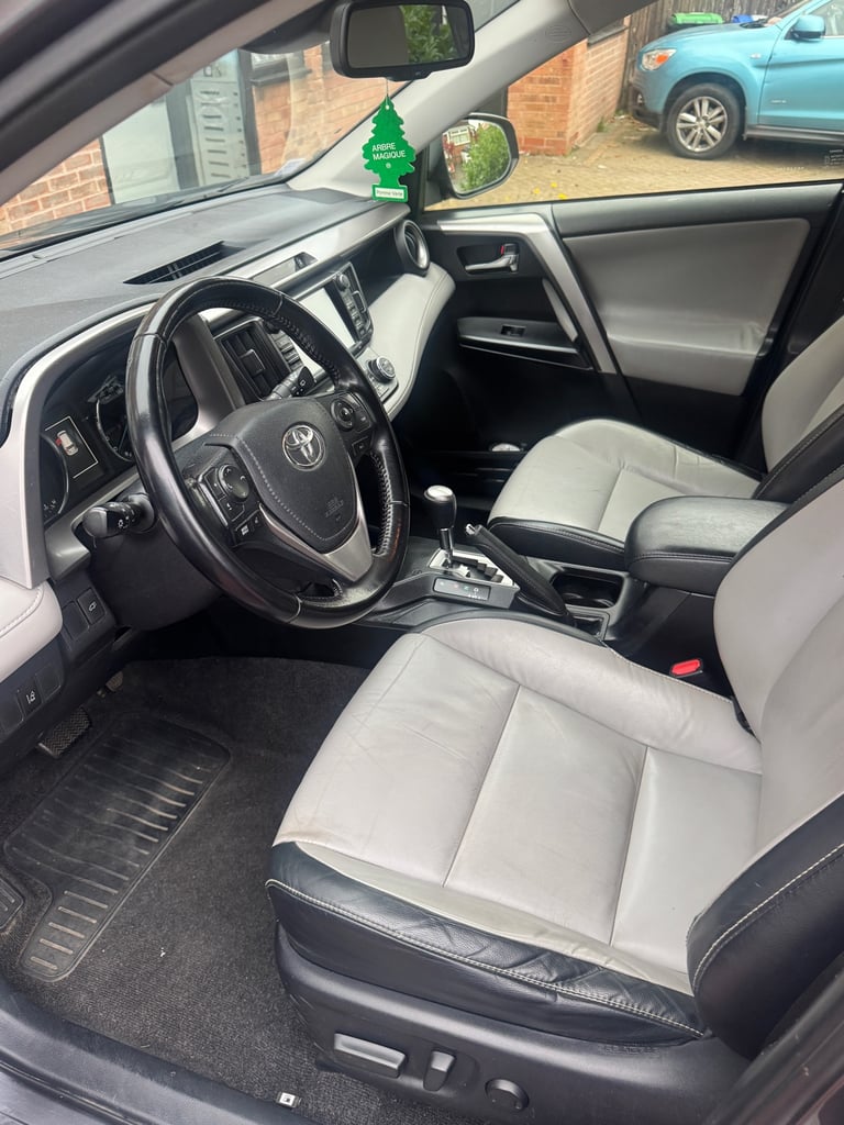 Left Hand Drive,2016 Toyota RAV4 2.5 VVT-h,French Reg, Petrol Hybrid CVT 4WD