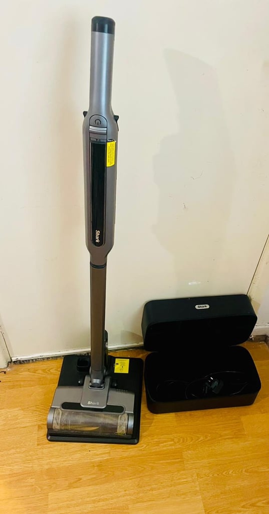 Shark vacuum  Shark 