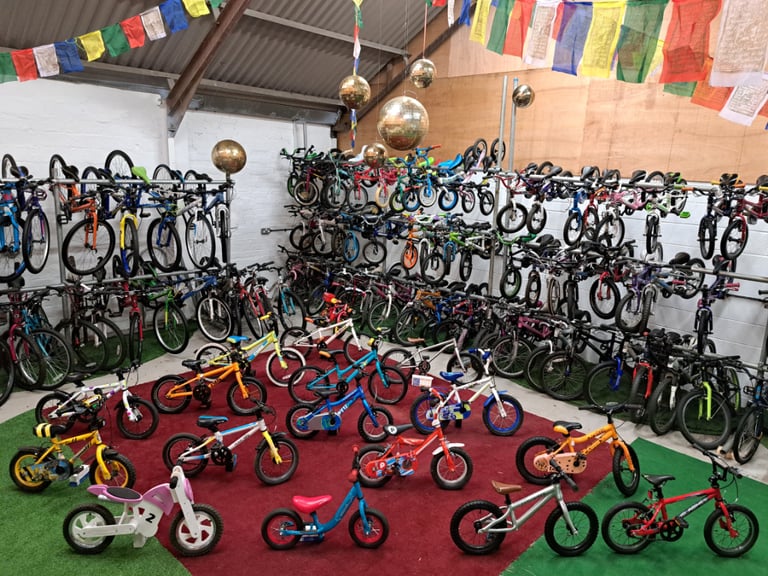 🚴🏽‍♂️ BRISTOL'S BEST RANGE OF REFURBISHED CHILDREN'S BIKES 🚴🏽‍♂️ 24 20 16 14 12 Boys Girls bike