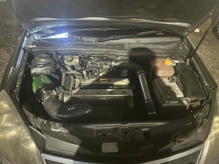 Vauxhall, ASTRA, Hatchback, 2004, Manual, 1998 (cc), 5 doors