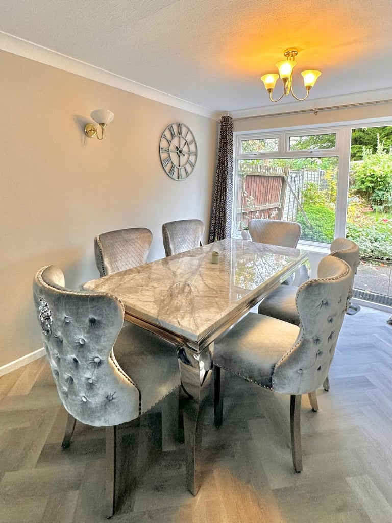 3 bed detached house to rent