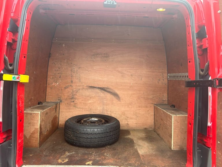 2014 Ford Transit Custom 2.2 TDCi 125ps Low Roof Trend Van PANEL VAN Diesel Manual