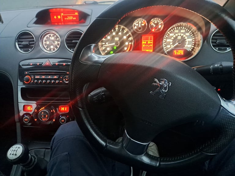 Peugeot, RCZ, Coupe, 2011, Manual, 1598 (cc), 2 doors