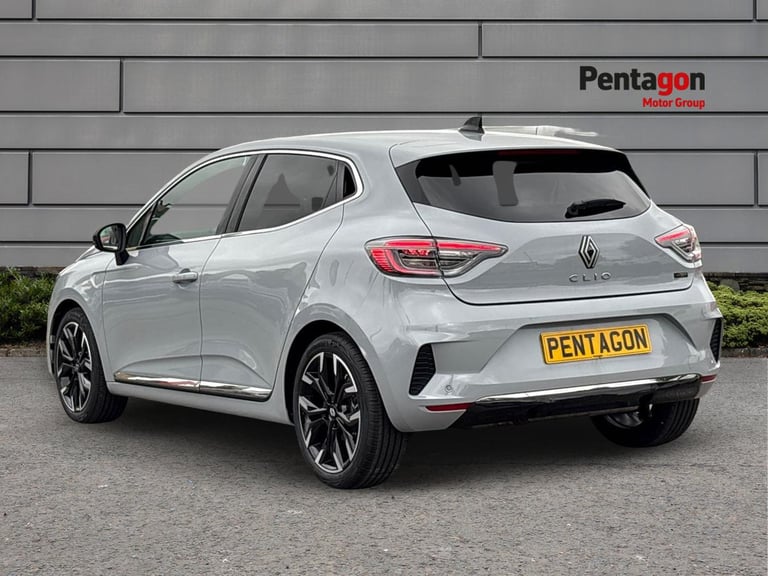  Renault Clio 1.6 E Tech Techno Hatchback 5dr Petrol Hybrid Auto Euro 6 s/s 145