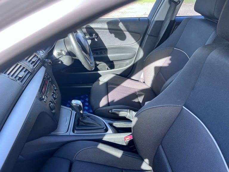 2010 BMW 1 Series 2.0 116i Sport Hatchback 5dr Petrol Steptronic Euro 5 (122 ps)