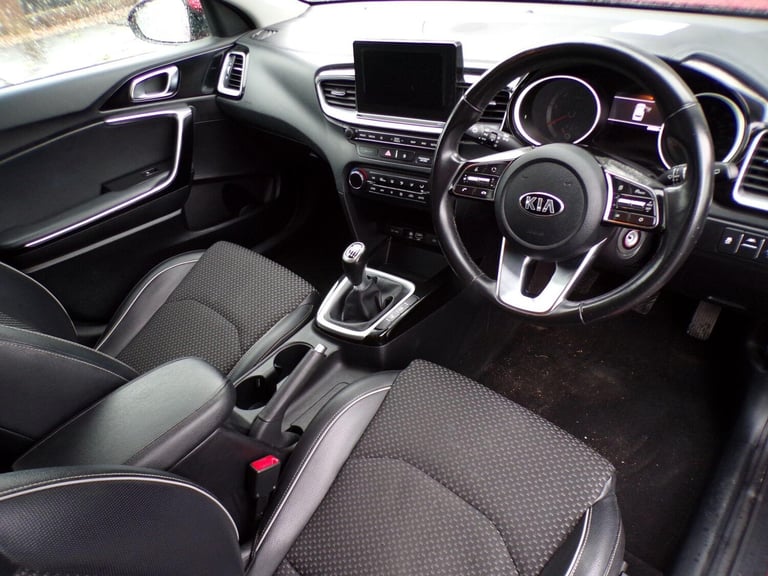  Kia Ceed 1.6 CRDi 3 Hatchback 5dr Diesel Manual Euro 6 (s/s) (114 bhp) Diesel Manual