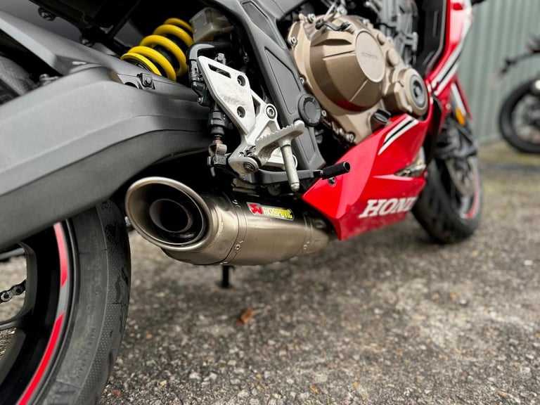 Stunning 2019/19 Honda CBR650R Motorcycle 