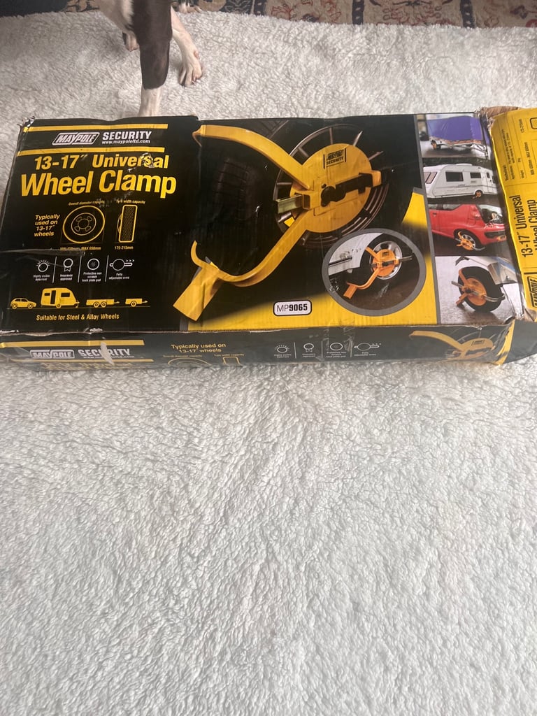 image for Maypole 13/17 inch wheel clamp