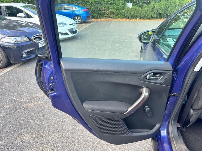 2013 Peugeot 2008 1.2 VTi Active Euro 5 5dr HATCHBACK Petrol Manual