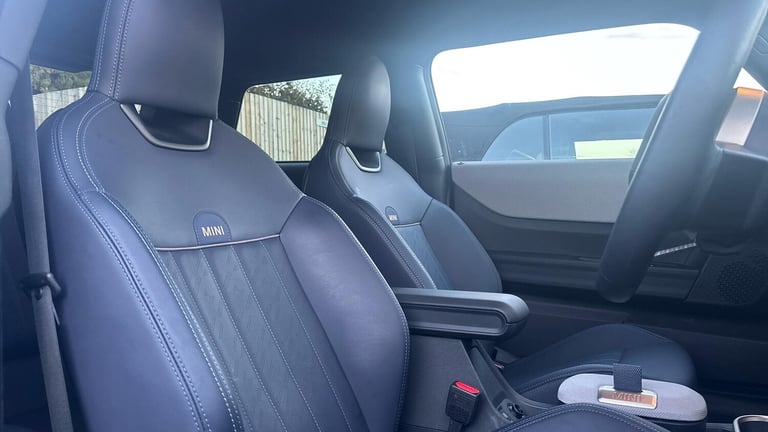 2025 MINI Cooper 1.5 C Exclusive 3dr Auto Hatchback Petrol Automatic